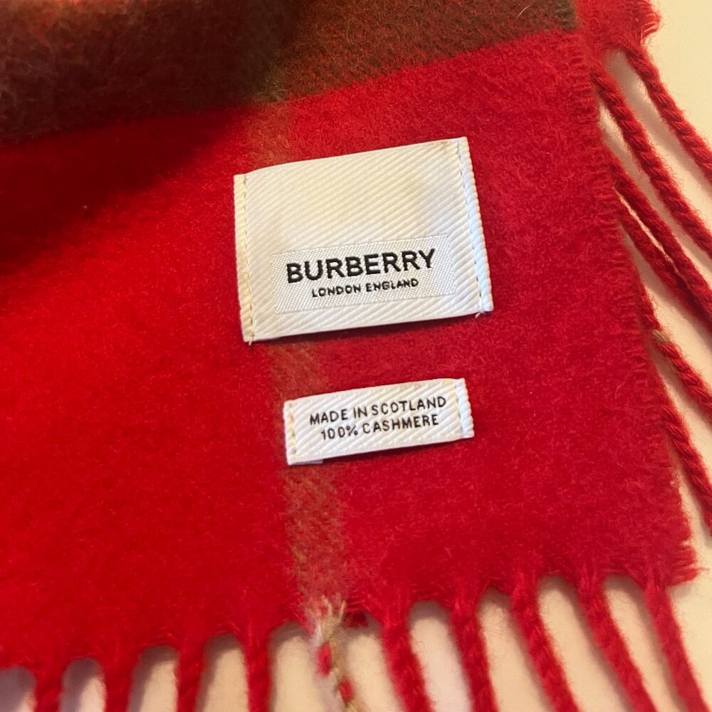 Burberry Cashmere Scarf - Picture 5 of 7